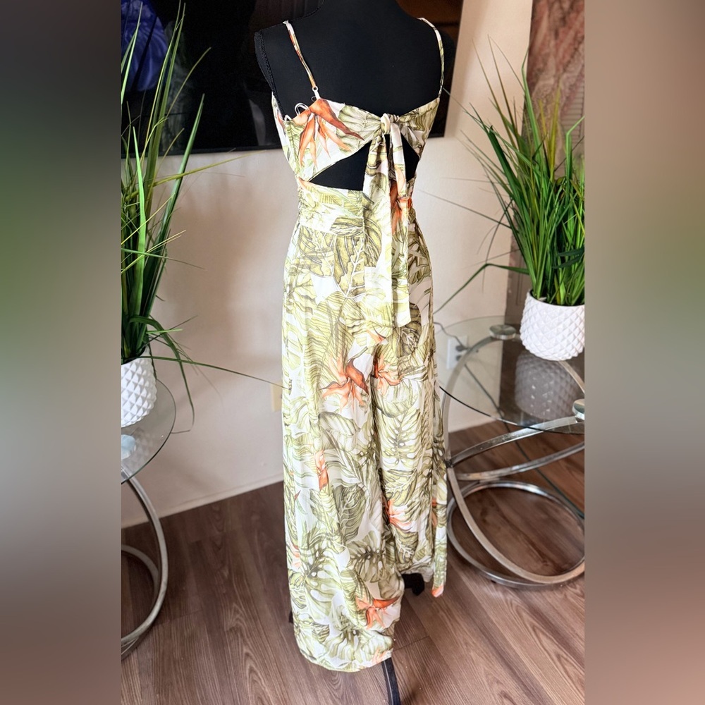 Floral Print jumpsuit - Picture 3 of 10